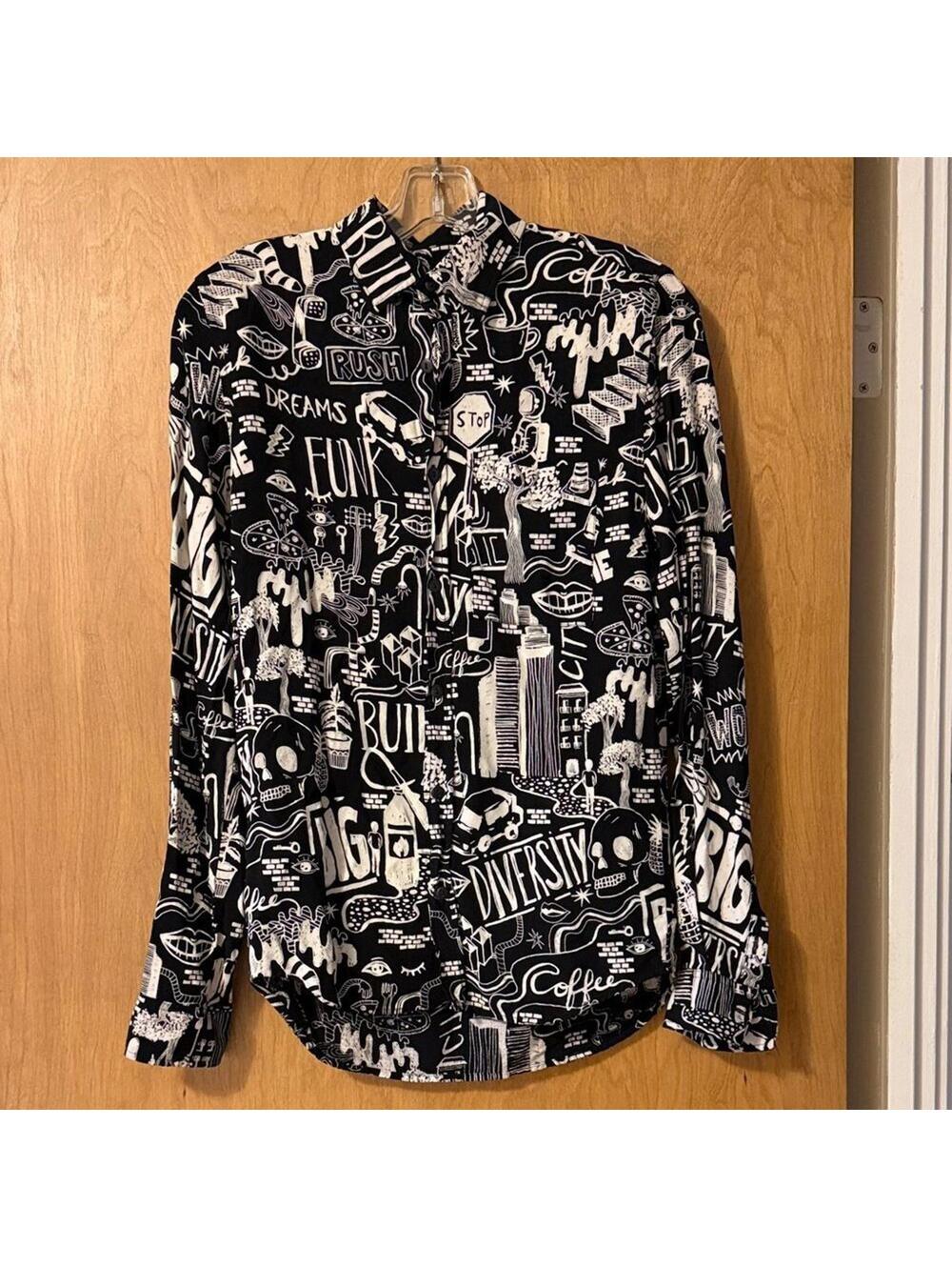 Zara Black and White Graphic Print Shirt‎ Women's Small Statement Top